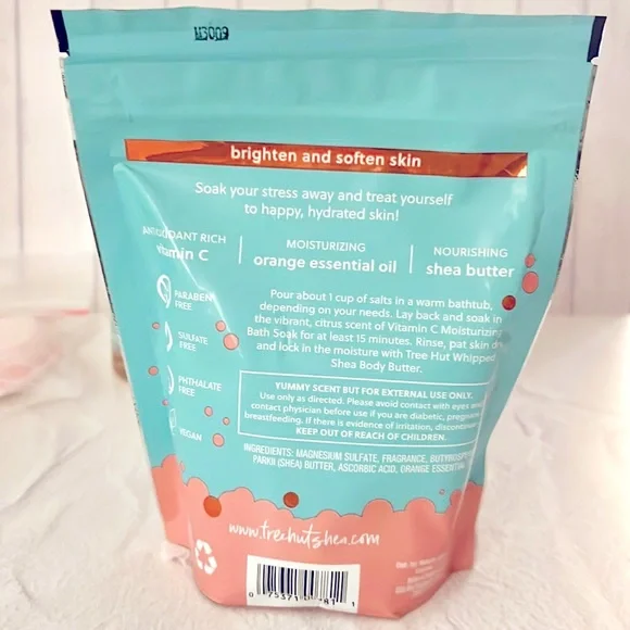 Tree hut 2 vitamin c foaming gel wash, vitamin c moisturizing bath soak &sponge - Picture 7 of 11